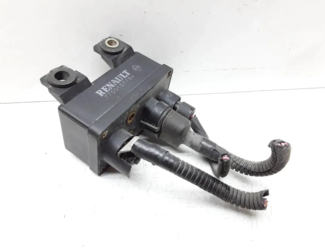 VOLVO S40 1 generation (1996-2004) Aizdedzes sveces 7700107794 23603811