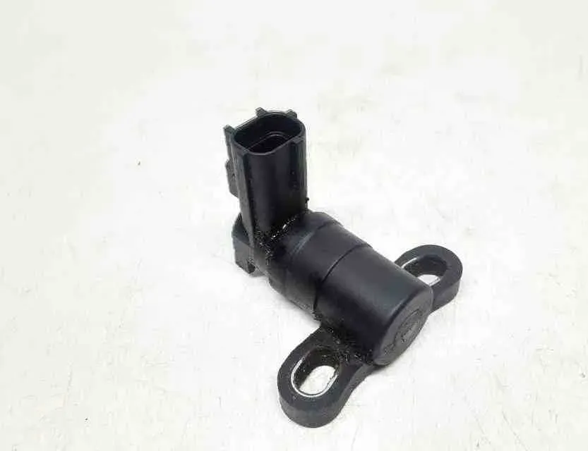 VOLVO V50 1 generation (2003-2012) Kloķvārpstas stāvokļa sensors 1S7F6C315AD 32655392