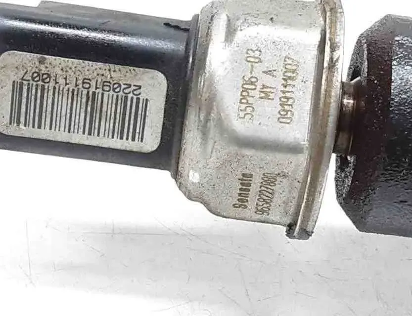 VOLVO V50 1 generation (2003-2012) Fuel Rail 9658227880,9654592680 32660831