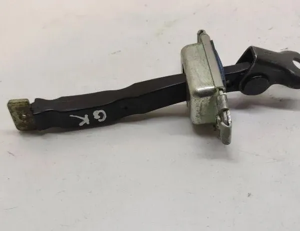 KIA Picanto 3 generation (2017-2024) Ограничитель задней левой двери 33325656