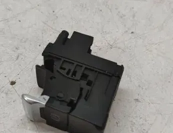 AUDI A4 B8/8K (2011-2016) Stāvbremzes poga 33327212