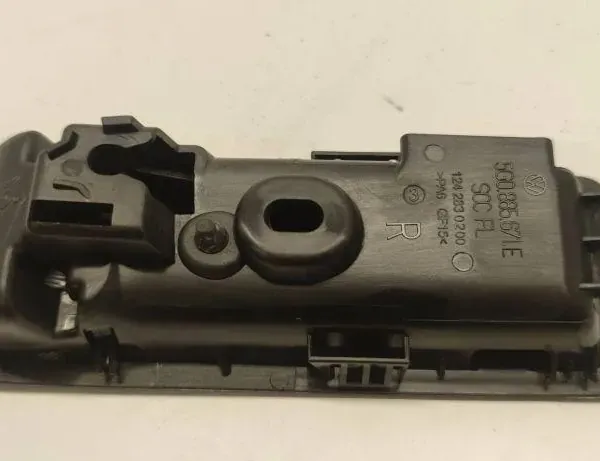 VOLKSWAGEN Variant VII TDI (2014-2024) Другие внутренние детали 5G0885671E 33328768