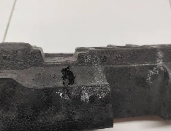 PEUGEOT 208 Peugeot 208 (2012-2015) Priekšējā bufera stiprinājuma putoplasts AA382485030 33330843