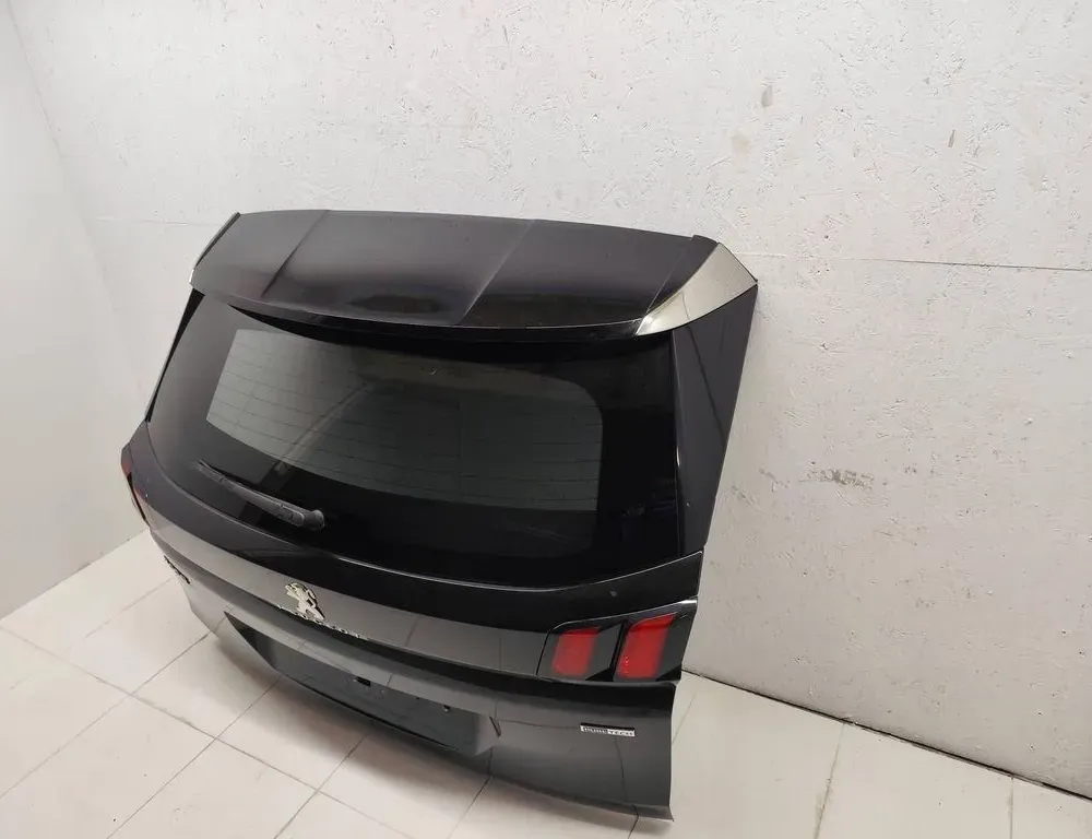 PEUGEOT 2008 2 generation (2019-2023) Крышка багажника 33331315