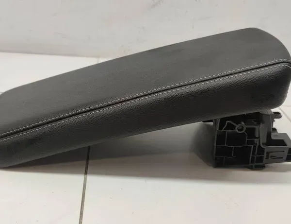 RENAULT Scenic 4 generation (2017-2023) Подлокотник 969104234R 33394096