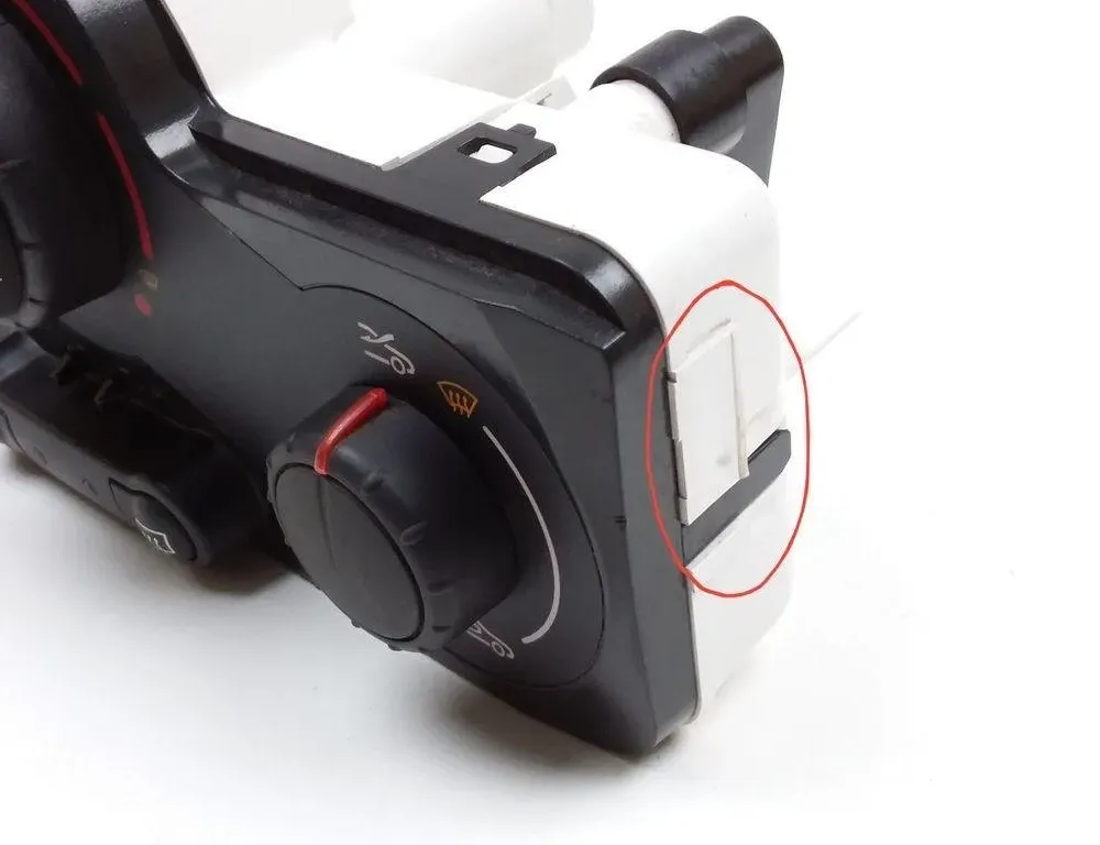 RENAULT Clio 3 generation (2005-2012) Другие блоки управления 69597003,030967W 31360013