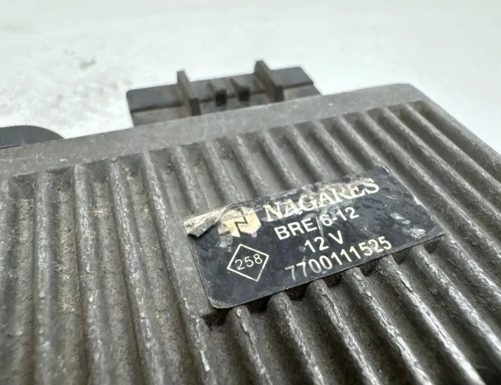 RENAULT Kangoo 1 generation (1998-2009) Aizdedzes sveces 7700111525 31395561