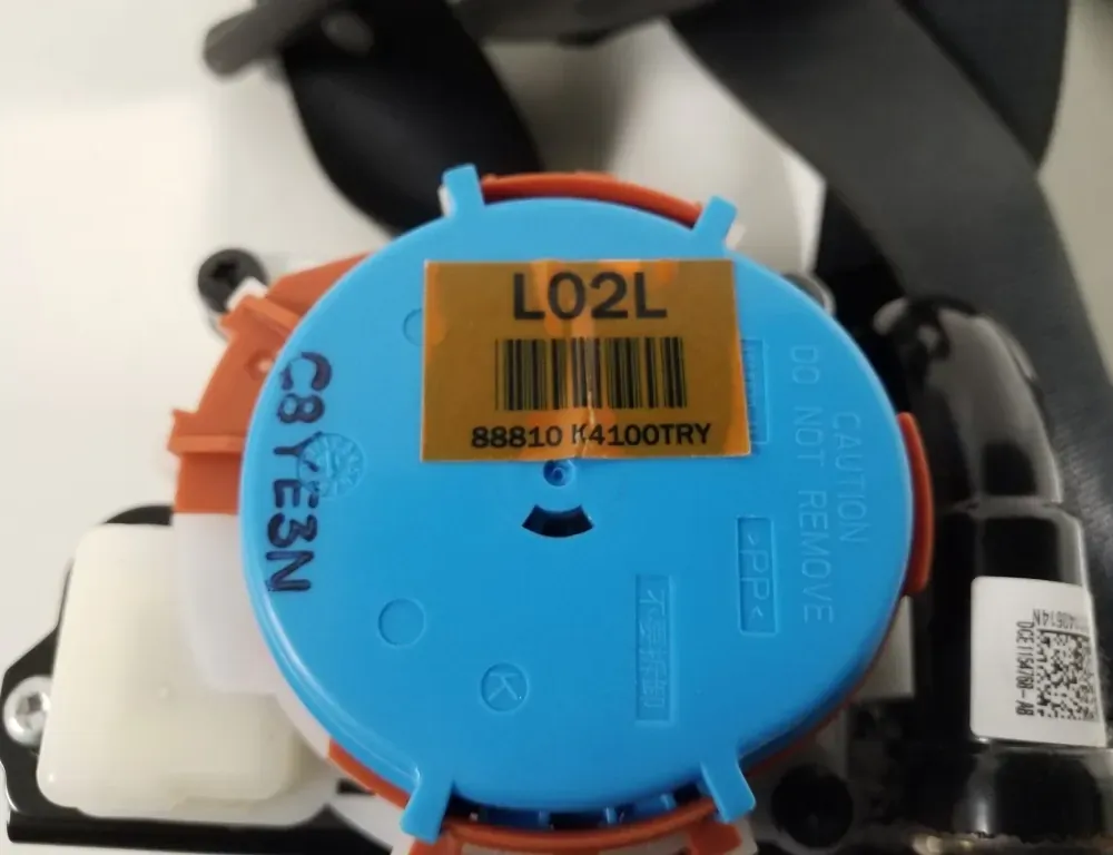 HYUNDAI Kona 1 generation (2017-2024) Priekšējā kreisā drošības josta 88810K4100 34358295