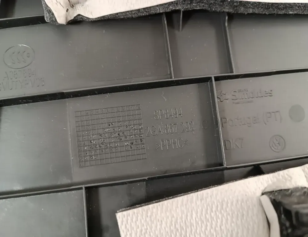 VOLKSWAGEN T-Roc 1 generation (2017-2024) Стойка правой стороны 2GA867292C 33332416