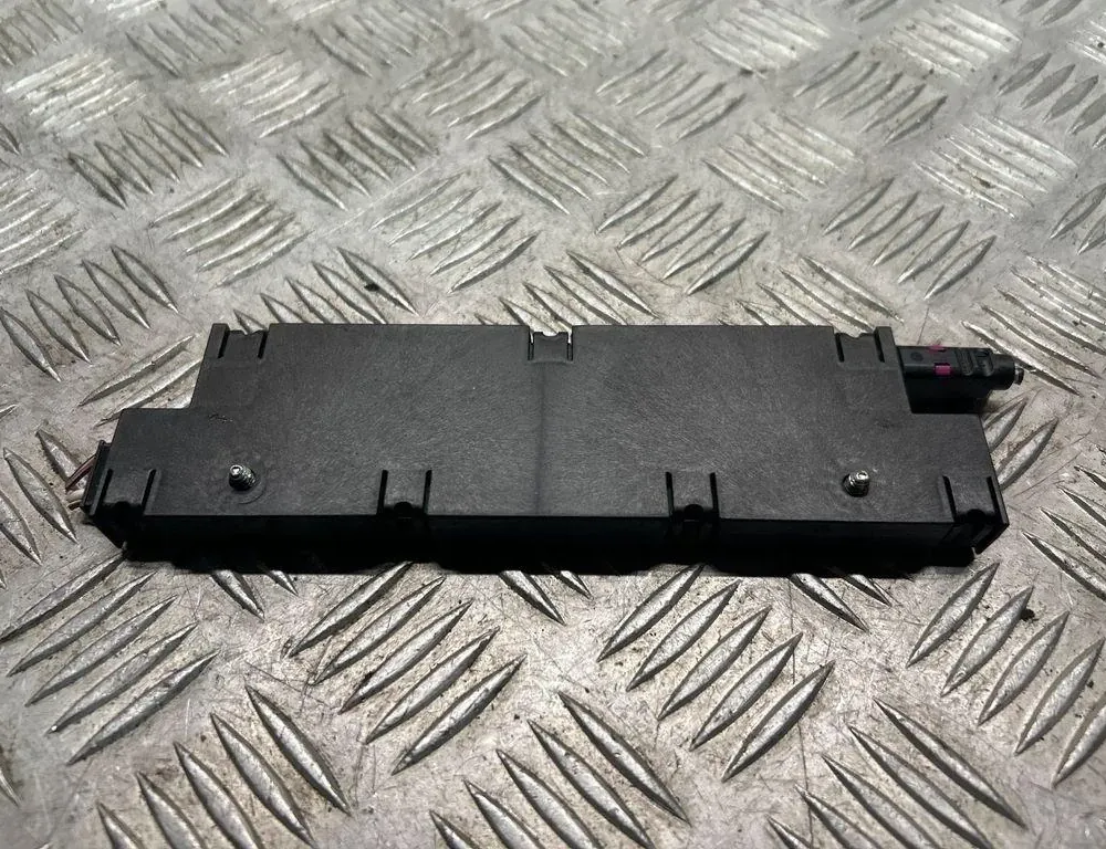 BMW 5 Series Gran Turismo F07 (2010-2017) Bootlid Antenna Amplifier 9247136 33179319