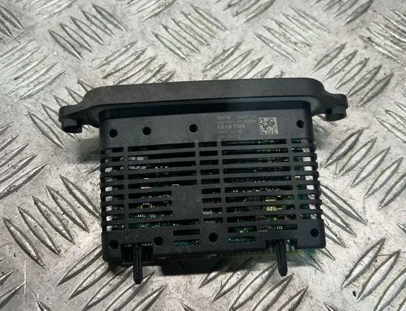 BMW 3 Series F30/F31 (2011-2020) Блок розжига ксенона 7316147 33379261