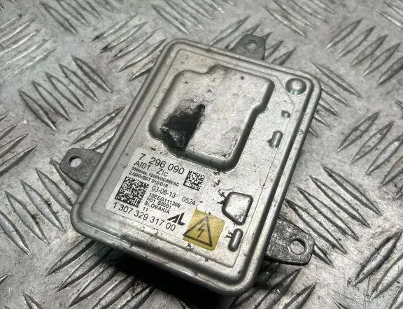 BMW 3 Series F30/F31 (2011-2020) Блок розжига ксенона 7296090 33385000