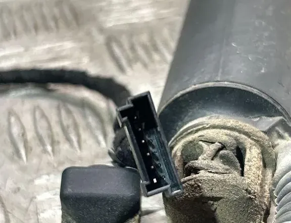 BMW 3 Series F30/F31 (2011-2020) Амортизатор крышки багажника левый 7263155 33385382