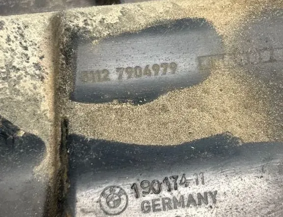 BMW 5 Series F10/F11 (2009-2017) Держатель заднего бампера правый 7904979 33713377