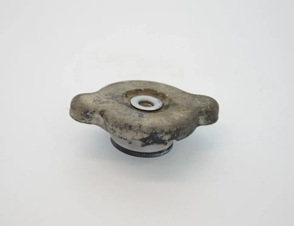 YAMAHA YZF-R Dzesēšanas radiatora vāciņš Unavailable 11357485