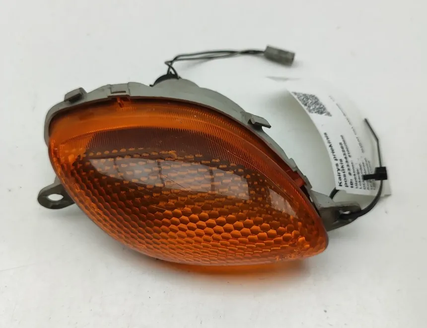 SUZUKI GSX Передний левый указатель поворота 35600-24F0 33343285