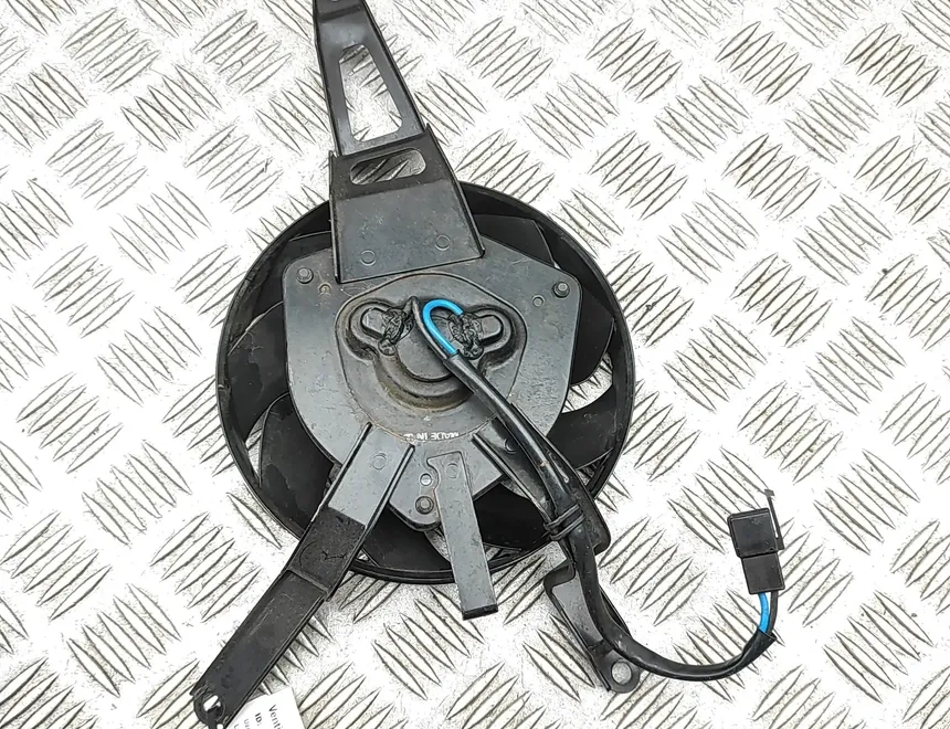 KAWASAKI NINJA Dzesēšanas radiatora ventilators 33506761