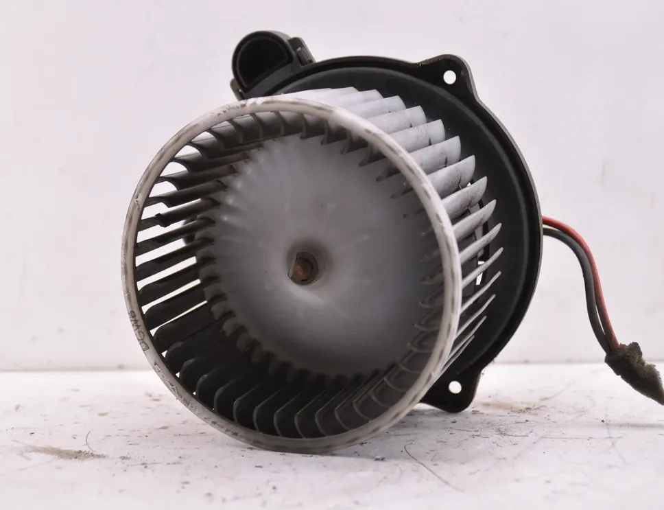 HYUNDAI i30 FD (1 generation) (2007-2012) Heater Blower Fan F00S33F023 33444013