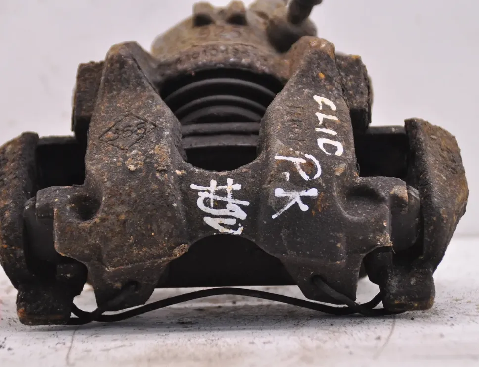 RENAULT Clio 4 generation (2012-2020) Priekšējais kreisais bremžu suports 33595136