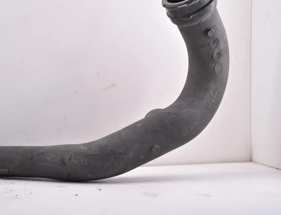 AUDI A4 B8/8K (2011-2016) шланг радиатора интеркулера 8K0145673 33606129