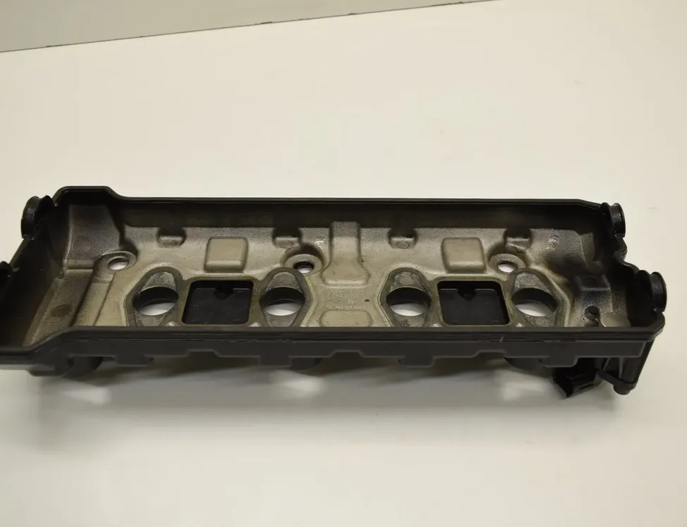 SUZUKI GSX-R Vārstu vāks 30289536