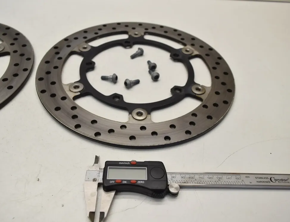 YAMAHA YZF-R Priekšējo bremžu disku komplekts 33939021