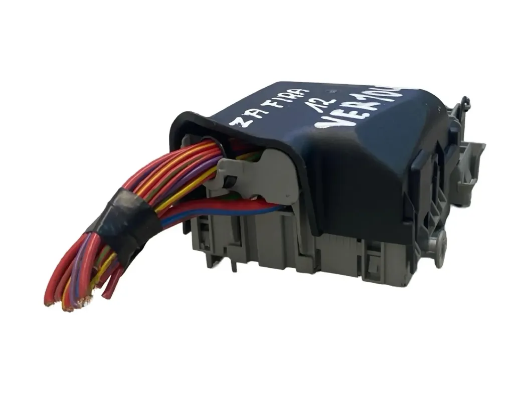 OPEL Zafira C (2012-2016) Drošinātāju kārba 13222786 30141002