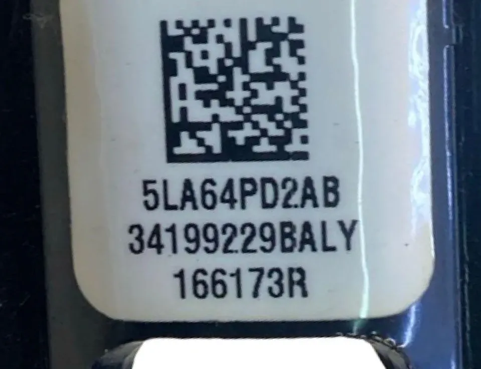 CHRYSLER Pacifica 2 generation (RU) (2016-2023) Front Right Seat Belt Height Adjuster 5LA64PD2AB 33237409