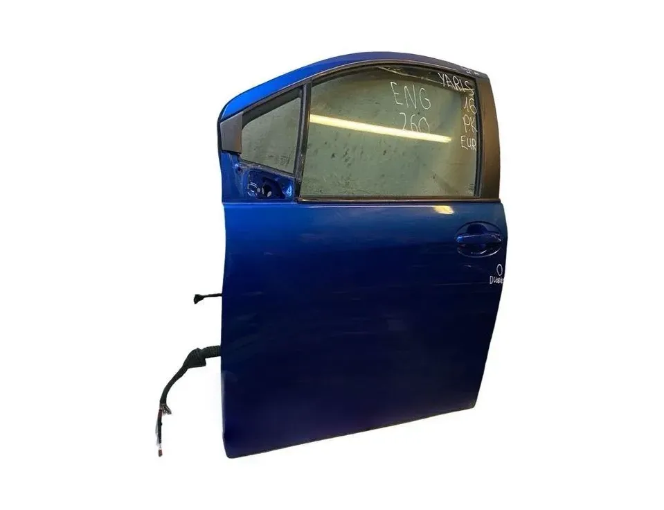TOYOTA Yaris 3 generation (2010-2019) Front Left Door 33569240