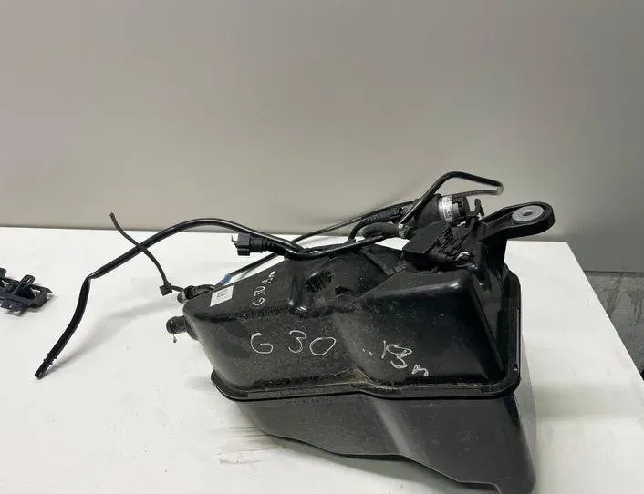 BMW 5 Series G30/G31 (2016-2023) AdBlue tvertne 7381415 22163864