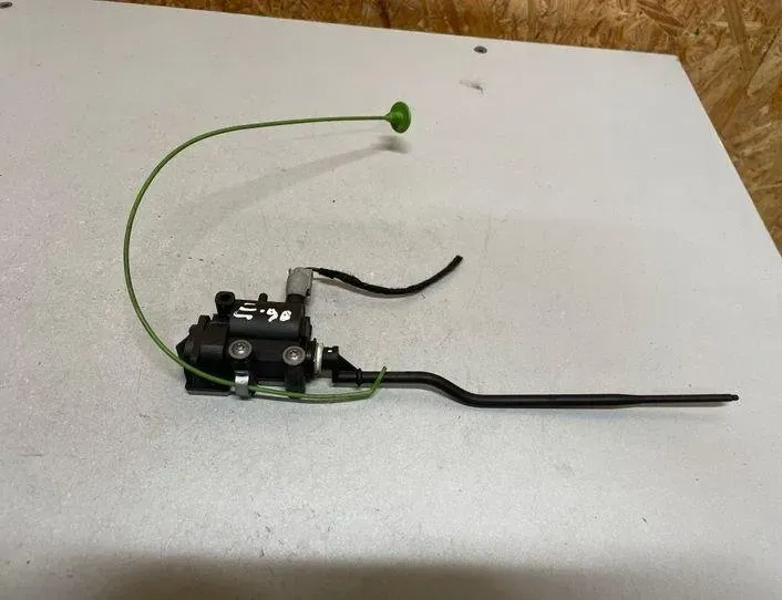 BMW 3 Series E90/E91/E92/E93 (2004-2013) Замок крышки топливного бака 6985880 22178016