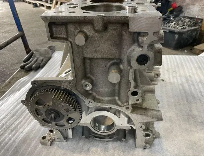 BMW 2 Series Grand Tourer F46 (2018-2023) Блок двигателя B38A15A 22182045