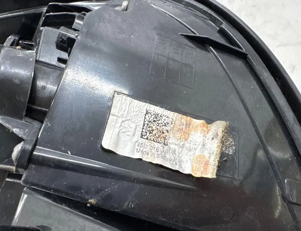 OPEL Crossland X 1 generation (2017-2023) Rear Left Taillight 2SD015 33492930