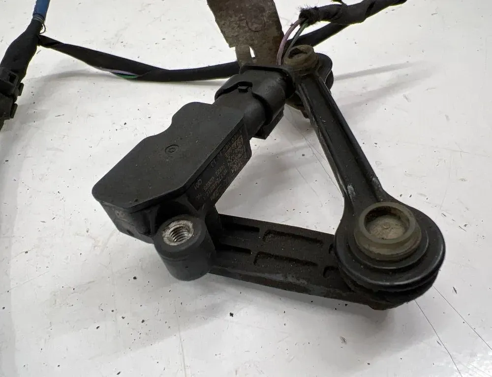 MERCEDES-BENZ GLE W167 (2019-2024) Рычаг датчика высоты A0009059413 33498385