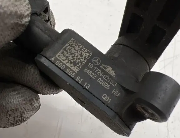 MERCEDES-BENZ GLE W167 (2019-2024) Рычаг датчика высоты A0009059413 33498385