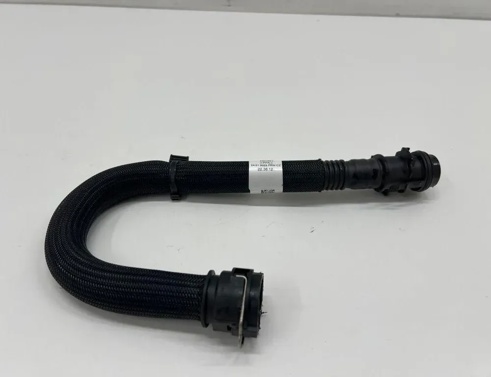 BMW X7 G07 (2018-2024) Coolant Hose Pipe 8598288 33553500