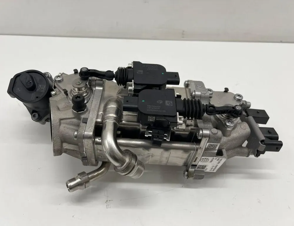 BMW X7 G07 (2018-2024) EGR Cooler 9886766 33553758