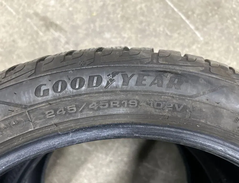 BMW 5 Series G30/G31 (2016-2023) Rear Trunk Grill 33553902