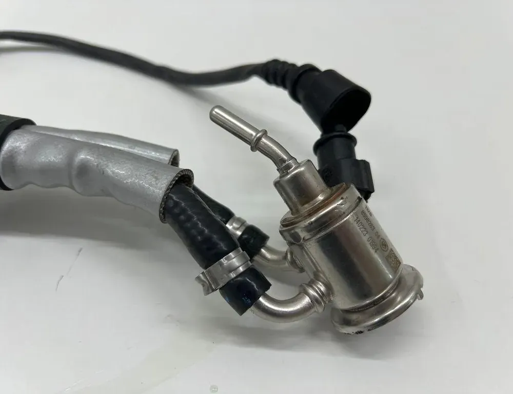 BMW X7 G07 (2018-2024) AdBlue Injectors 8598283 33553916