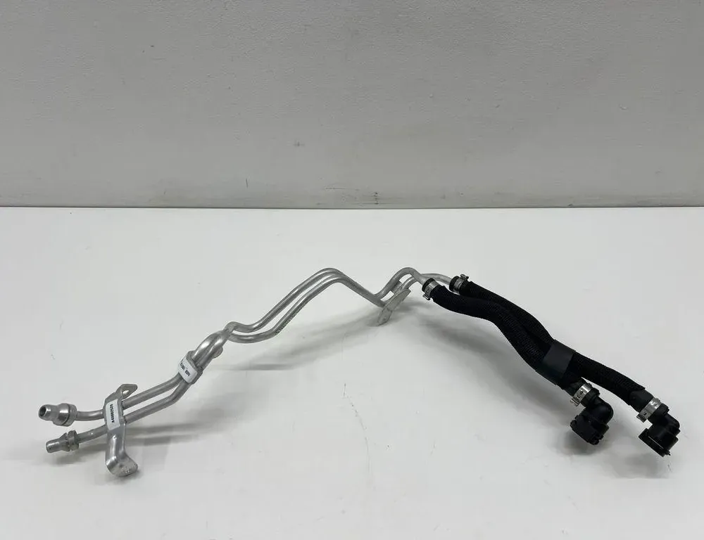 BMW X7 G07 (2018-2024) Dzesēšanas šļauka / truba 9886346 33554062