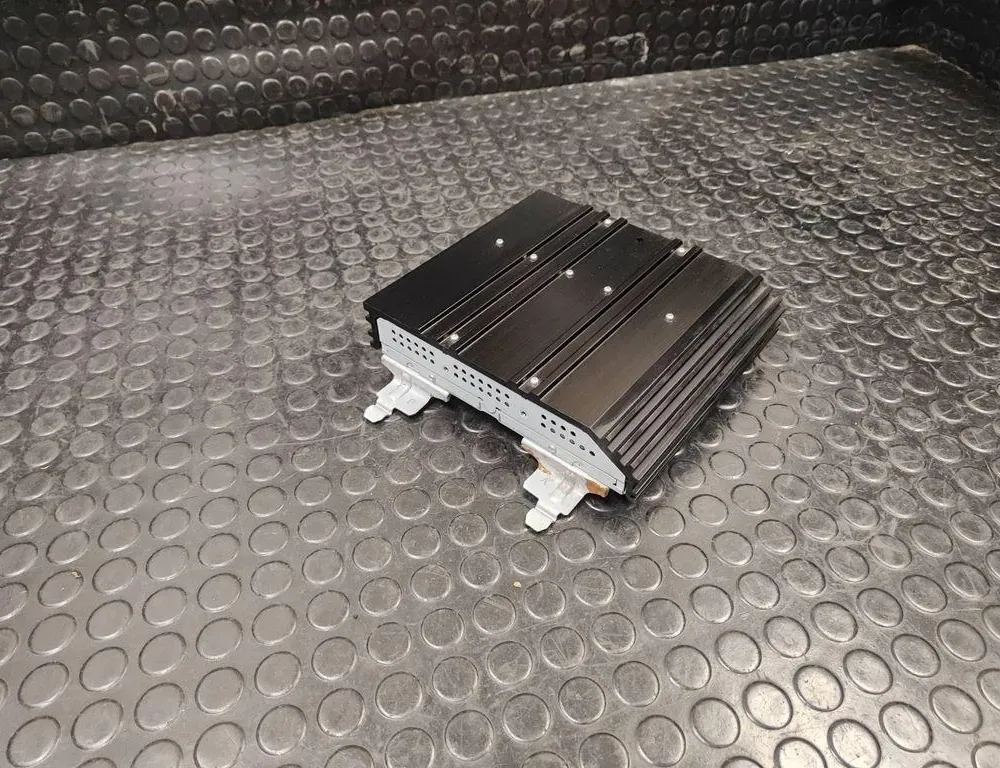 PEUGEOT 4008 1 generation (2012-2017) Sound Amplifier 8701A382 33173916