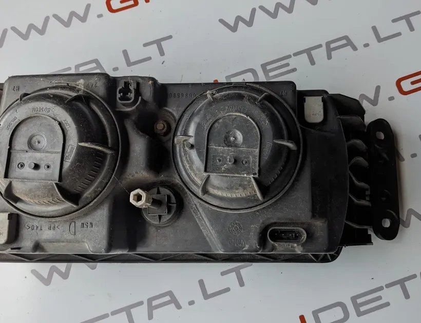 IVECO Stralis (2002-present) Фара передняя правая ip0694,504020189 30744422