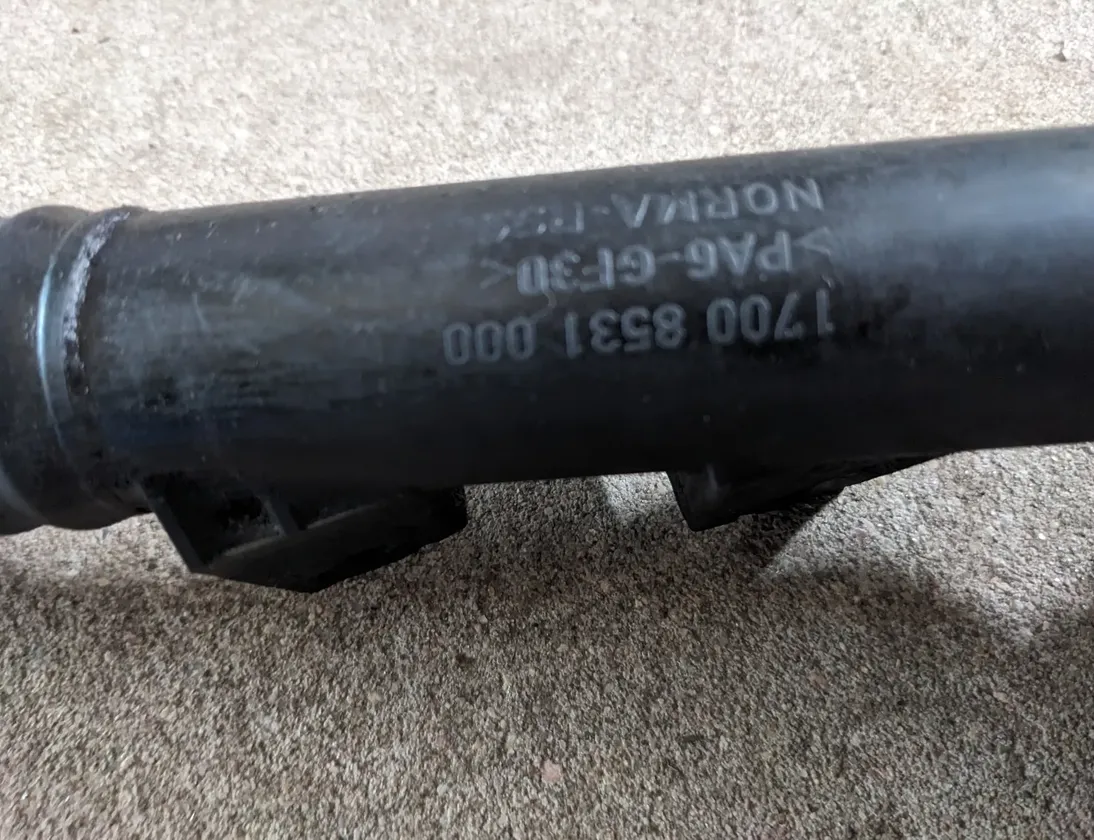 MAN TGL (2005-present) Eļļas uzpildes caurule 1700853100,81018106013,81018100028,Ip1216 34266712