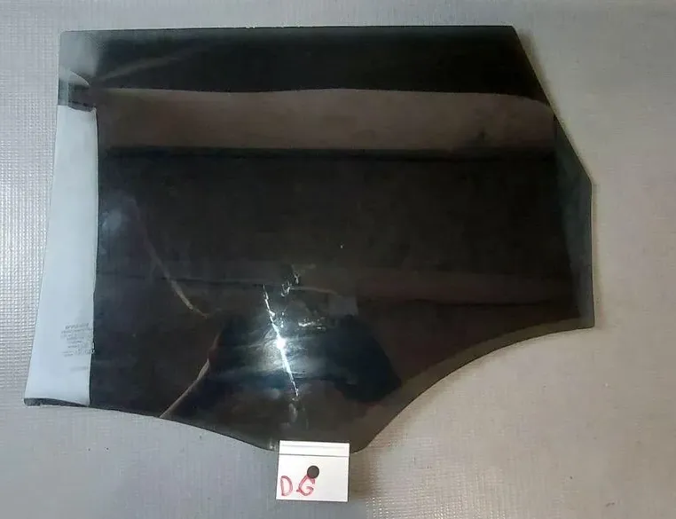 VOLVO XC70 Rear Right Door Window Glass 43R00056 33216141