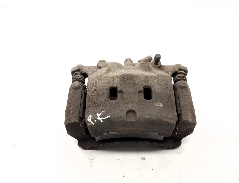 NISSAN X-Trail T32 (2013-2022) Priekšējais kreisais bremžu suports 33360730