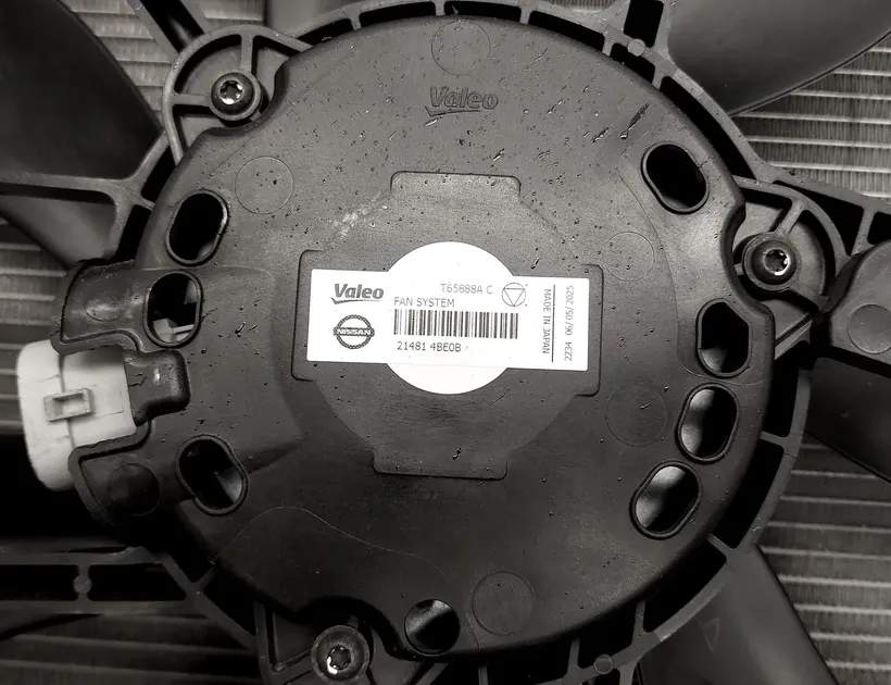 NISSAN X-Trail T32 (2013-2022) Dzesēšanas sistēma 214814BE0B 33360866