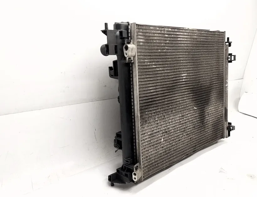 NISSAN X-Trail T32 (2013-2022) Dzesēšanas sistēma 214814BE0B 33360866