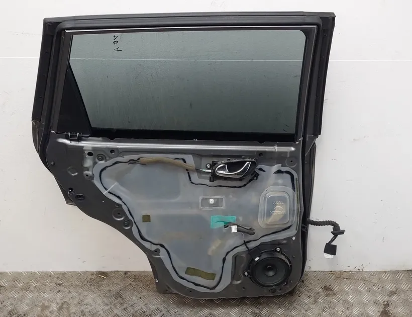 NISSAN X-Trail T32 (2013-2022) Aizmugurējās kreisās durvis 33361406