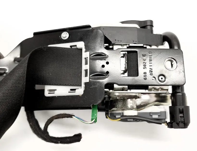 MERCEDES-BENZ C-Class W204/S204/C204 (2004-2015) Ремень безопасности передний левый 616774500 33522799