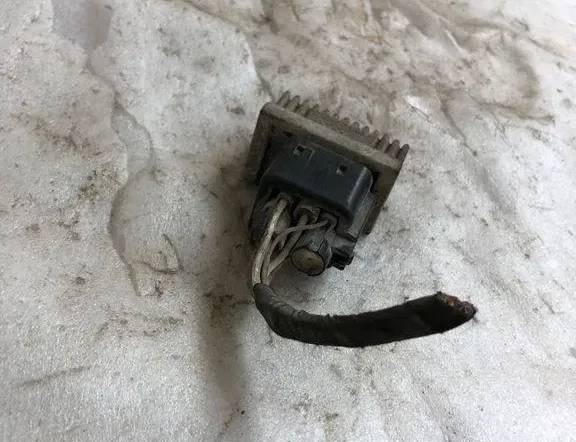 RENAULT Laguna 2 generation (2001-2007) Aizdedzes sveces 25230AY900,6001546572,11067JD50A,91167210,9201699,1106700QAA,04409990,7700115078 32115065